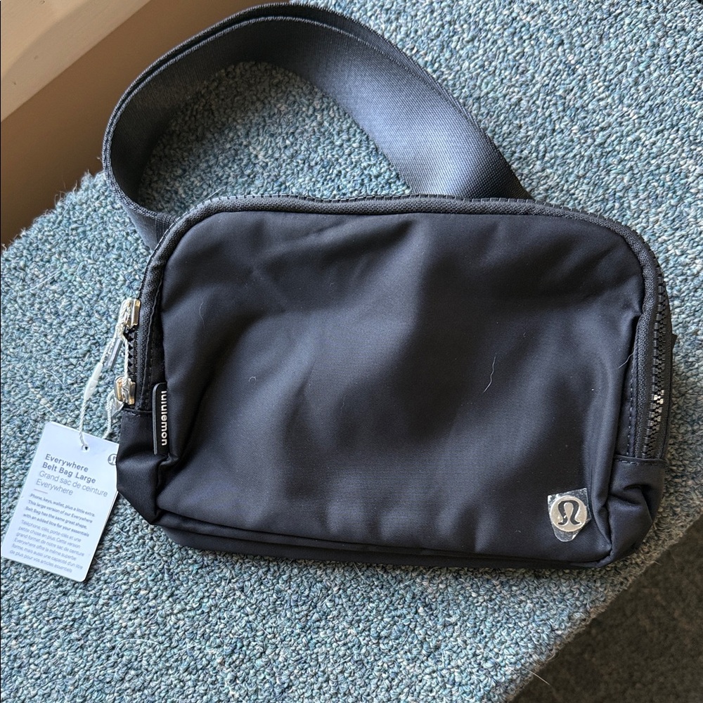 lululemon athletica black crossbody